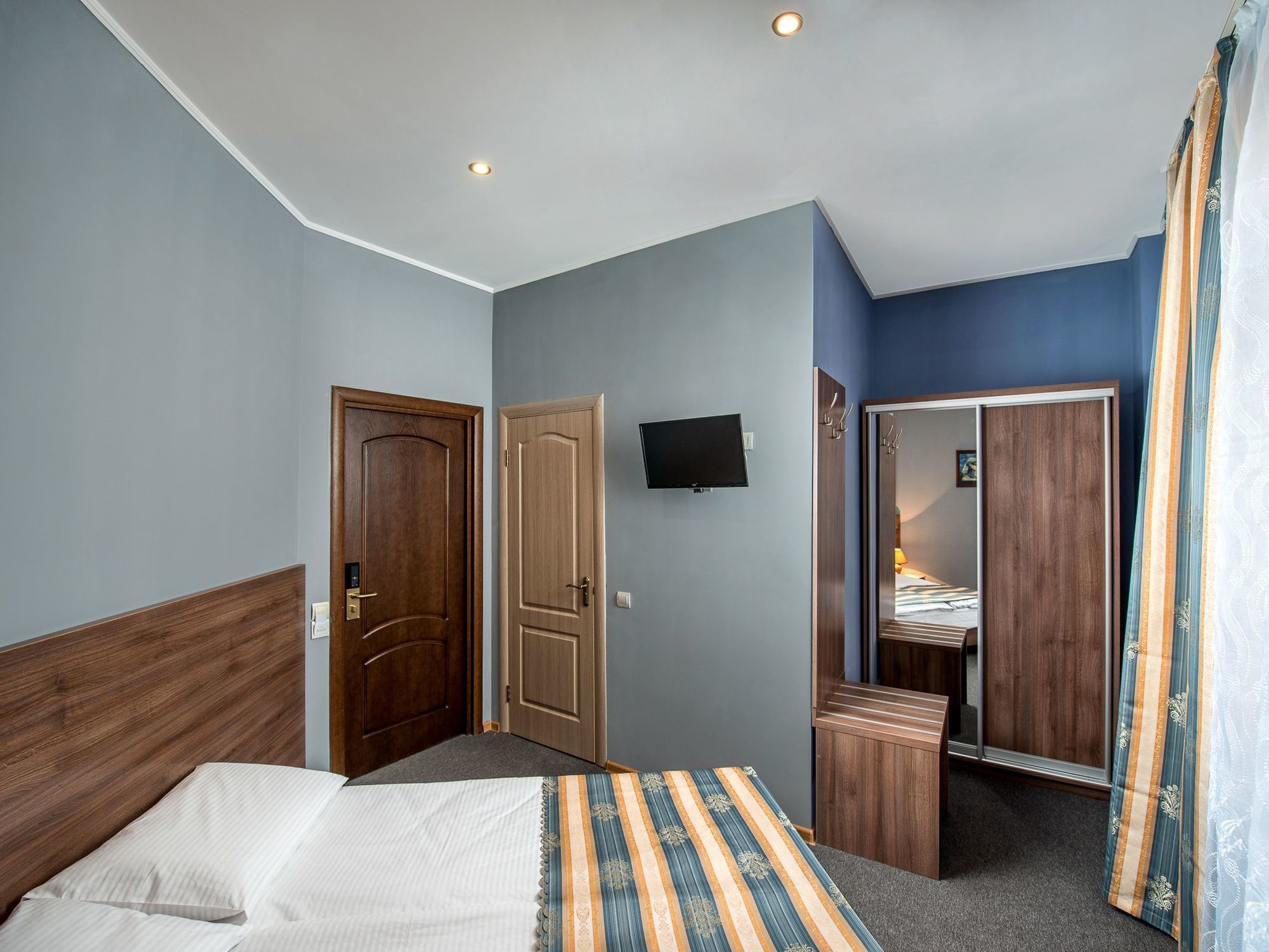 Lviv Central Jam Hotel Exterior photo