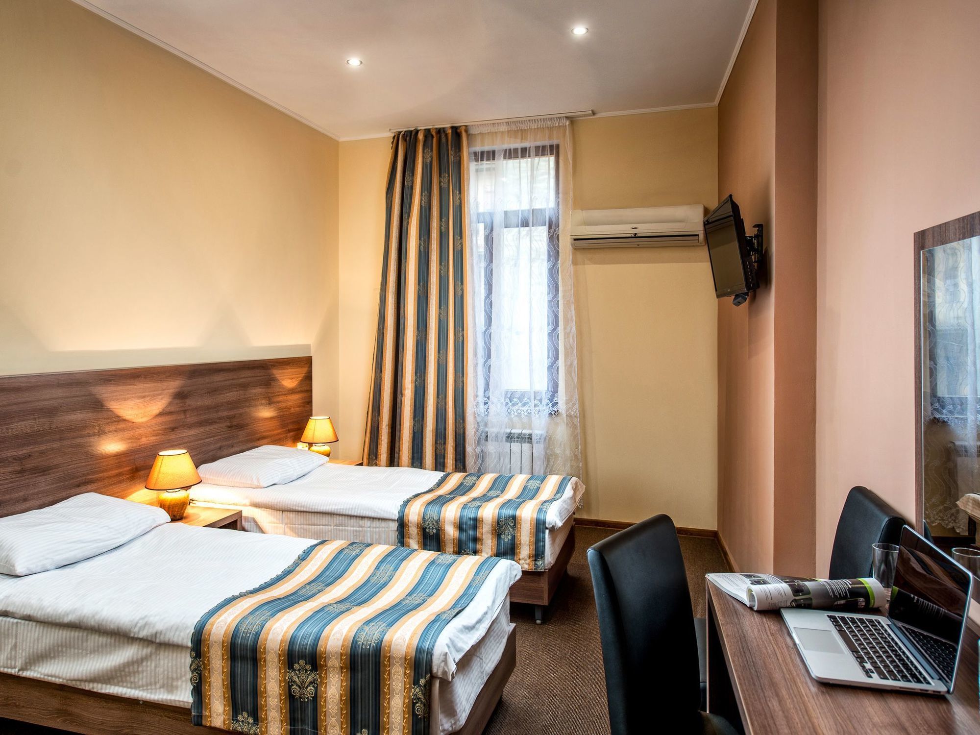 Lviv Central Jam Hotel Exterior photo