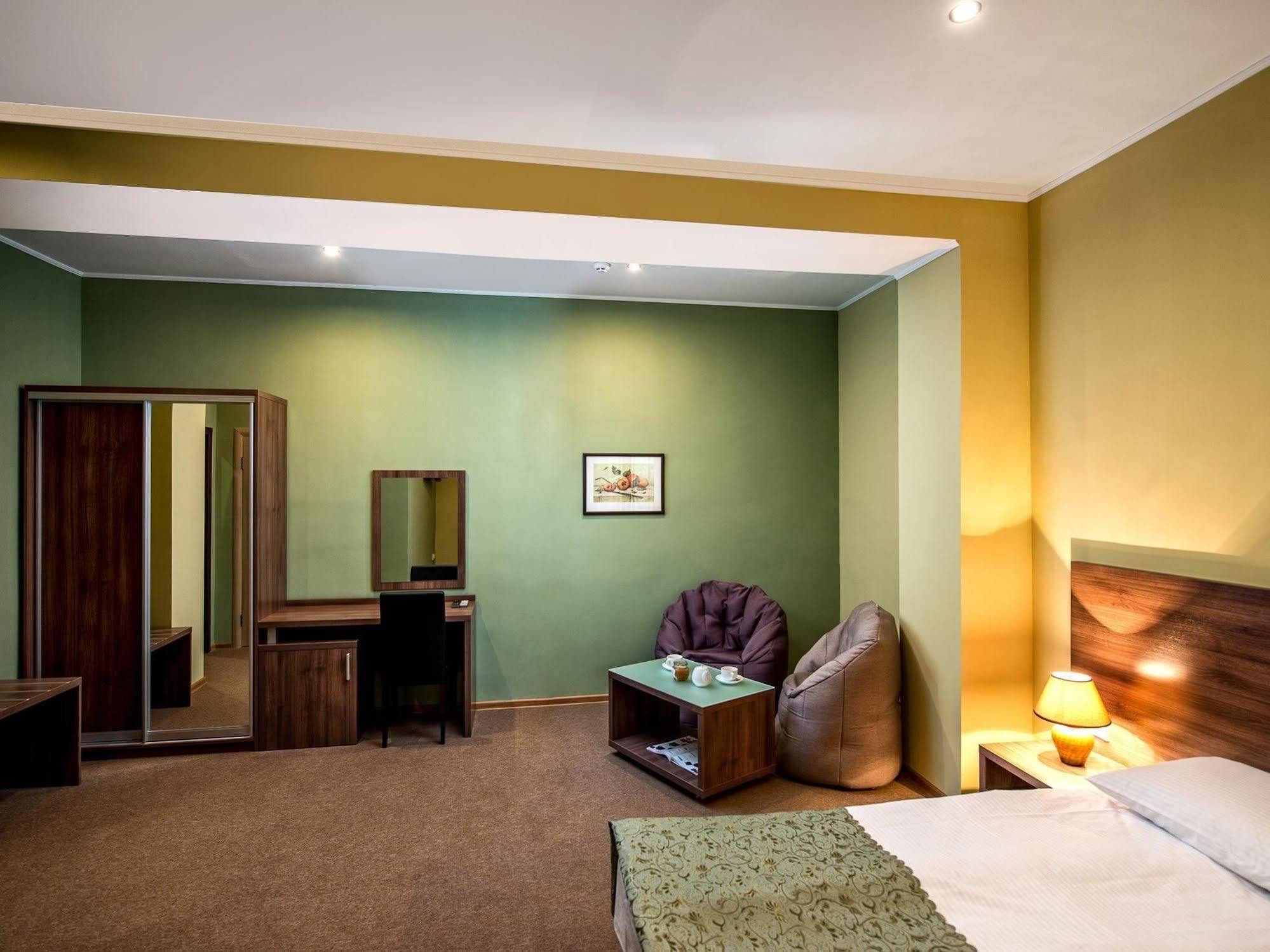 Lviv Central Jam Hotel Exterior photo